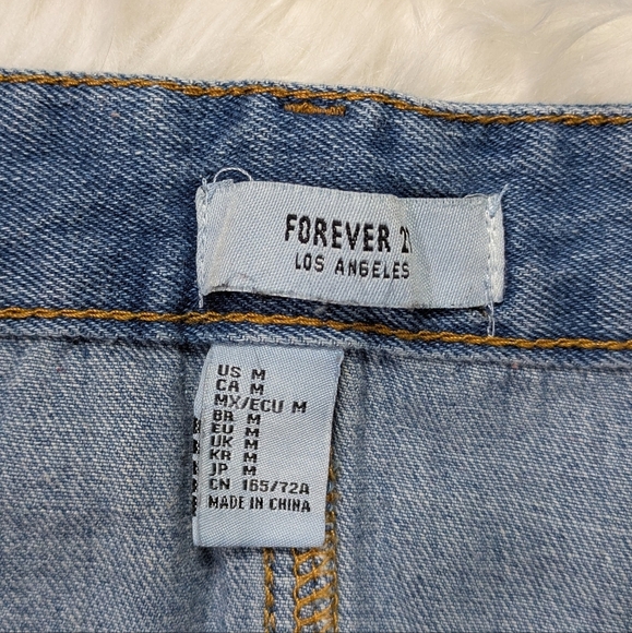 Classic Button-Up Front Medium Wash Blue Denim Mini Skirt from Forever 21 Size M - Picture 2 of 4